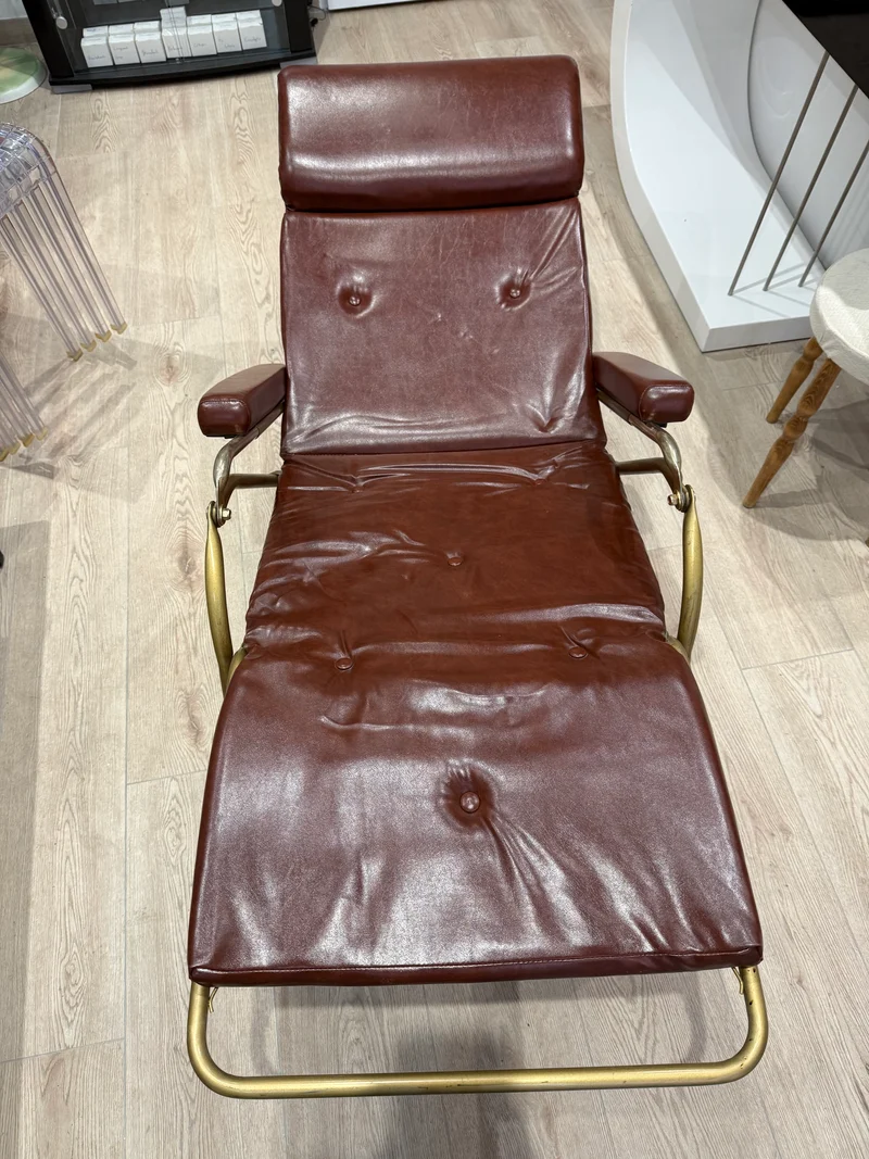 Fauteuil relax inclinable LAMA en cuir marron et structure tubulaire – Italie – Années 1960/1970