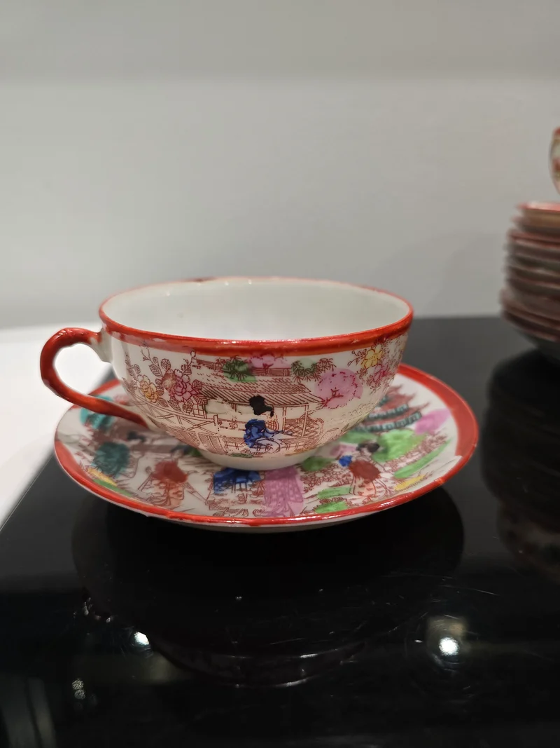 Service à thé japonais Satsuma – Décor scènes traditionnelles – XXe siècle