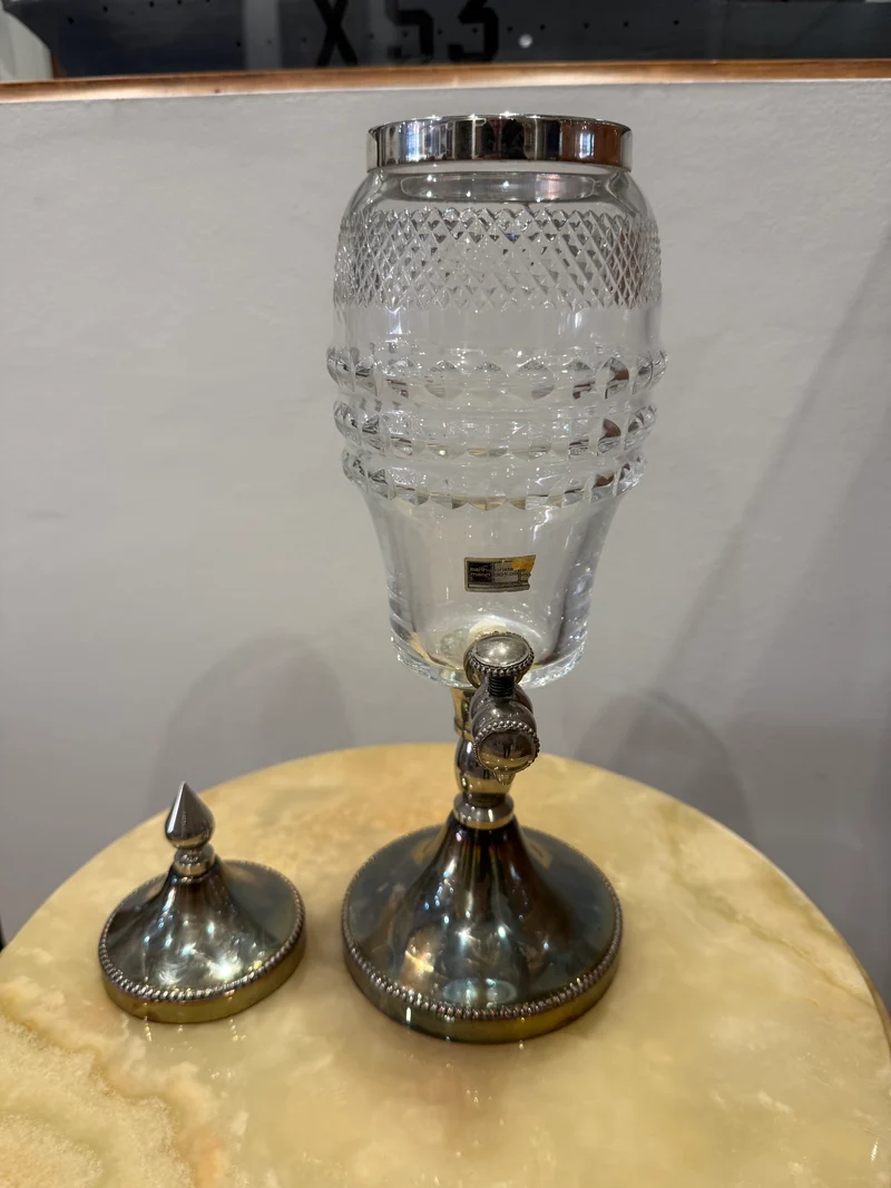 Fontaine à absinthe en cristal taillé et métal argenté – Barthmann