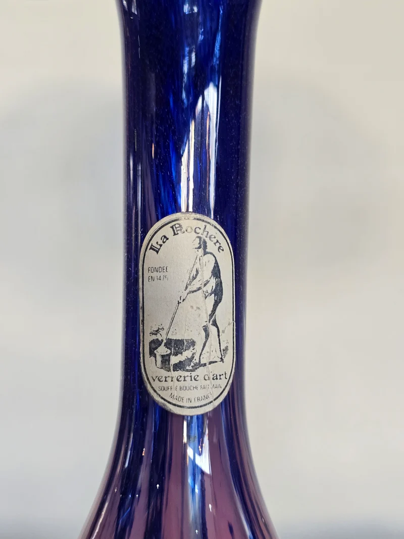 Coupe en verre soufflé La Rochère – Dégradé bleu & rose – Verrerie d’art – H.26 cm
