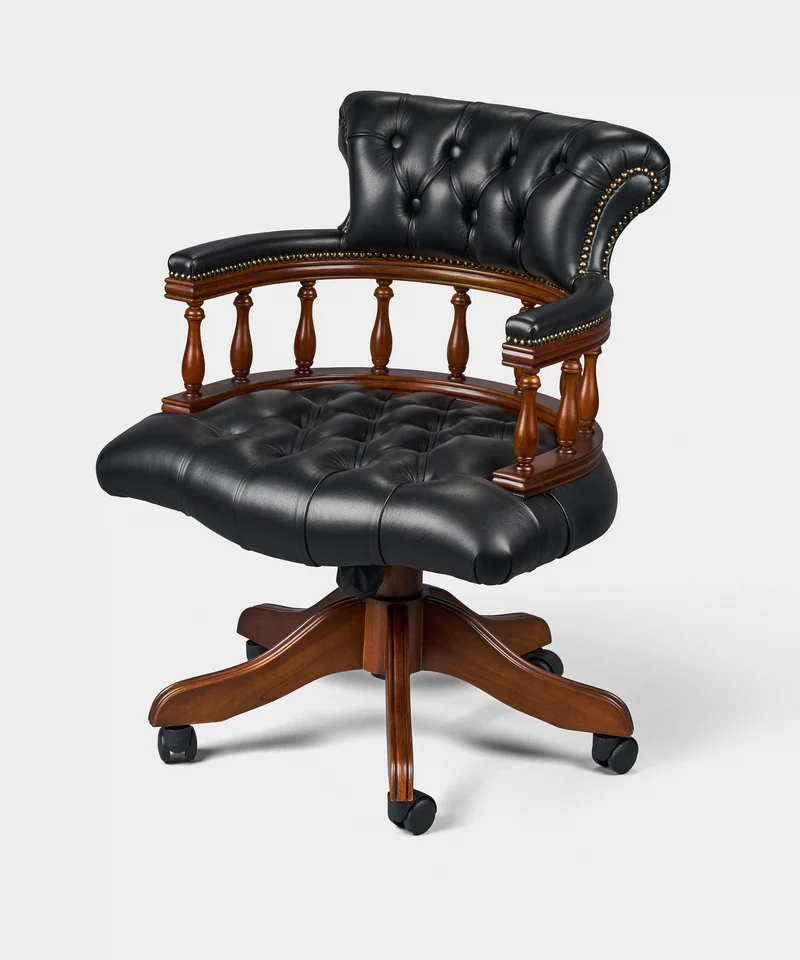 Captain's Chair Zwart - Chesterfield