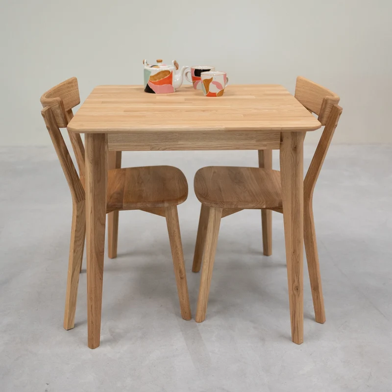 Table de salle à manger carrée en chêne massif GUSTAF | NordicStory