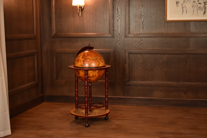 Globe