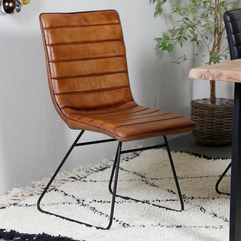 Chaise de salle à manger en cuir marron