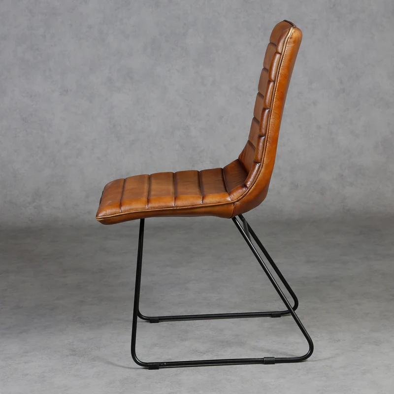 Chaise de salle à manger en cuir marron