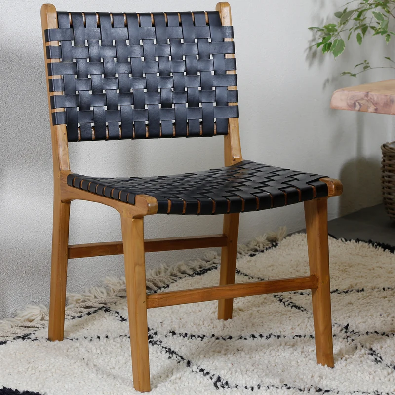 Chaise de salle à manger en cuir noir