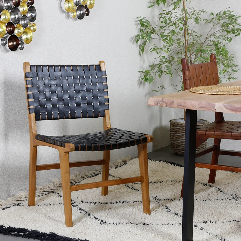 Chaise de salle à manger en cuir noir