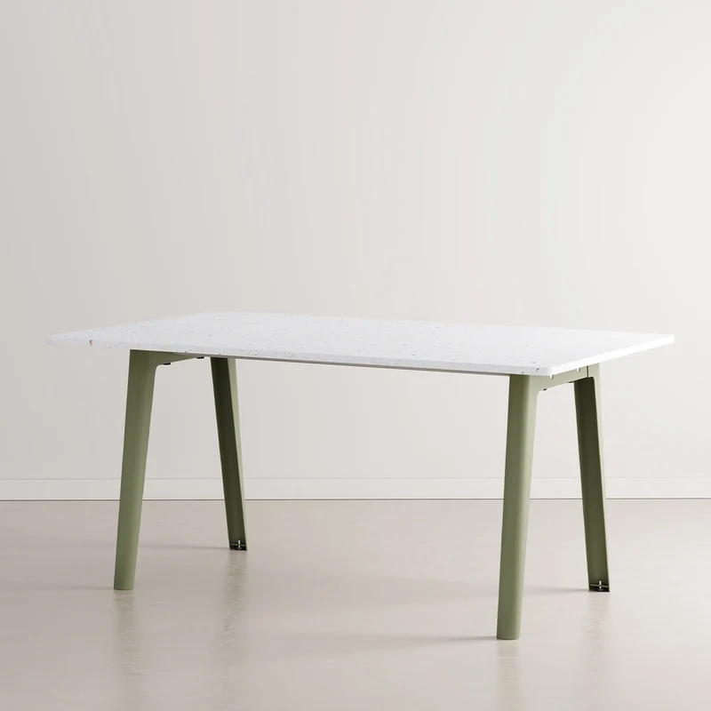 Table à manger NEW MODERN - plastique recyclé Venezia