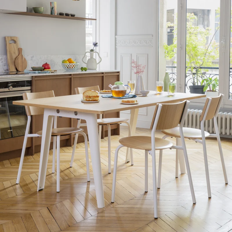 Table à manger NEW MODERN - bois éco-certifié