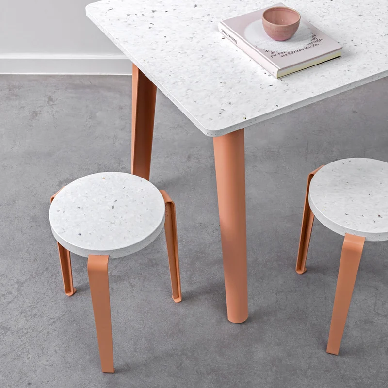 Tabouret LOU - plastique recyclé Venezia