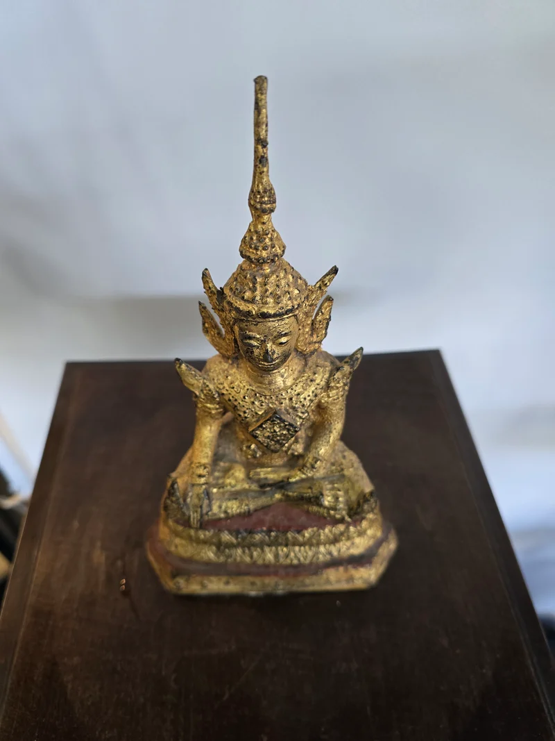 Statue en bronze doré – Divinité assise – Style khmer - bouddha