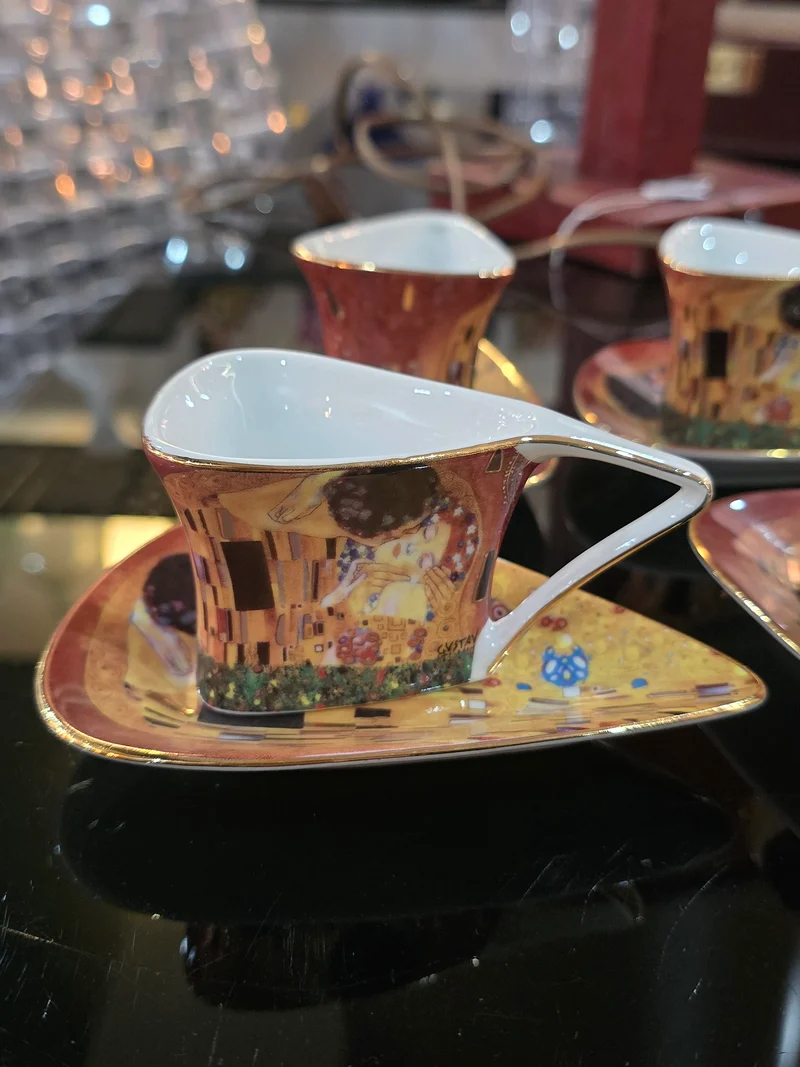 Lot de 4 tasses à espresso – Collection Gustav Klimt – “Le Baiser"