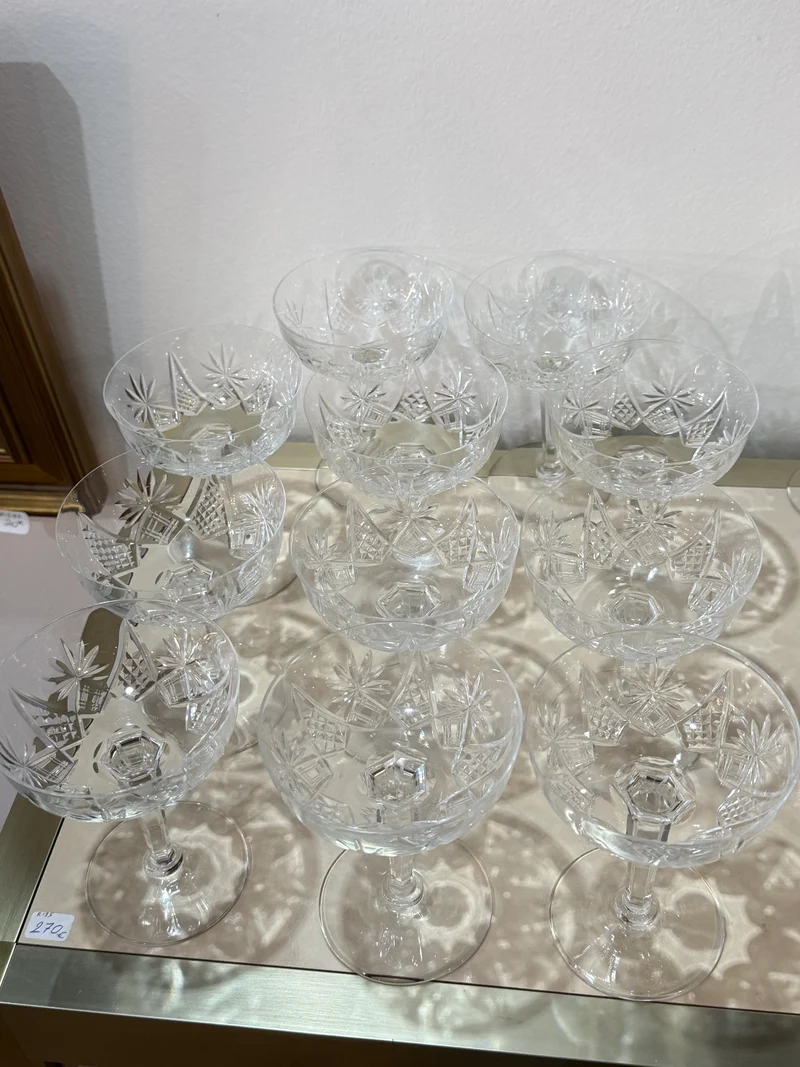 Lot de 11 Coupes à Champagne en Cristal Taillé – 12 cm