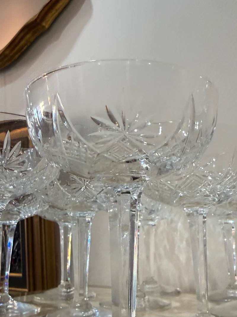Lot de 11 Coupes à Champagne en Cristal Taillé – 12 cm