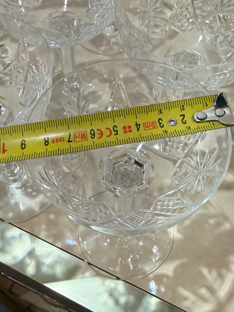 Lot de 11 Coupes à Champagne en Cristal Taillé – 12 cm