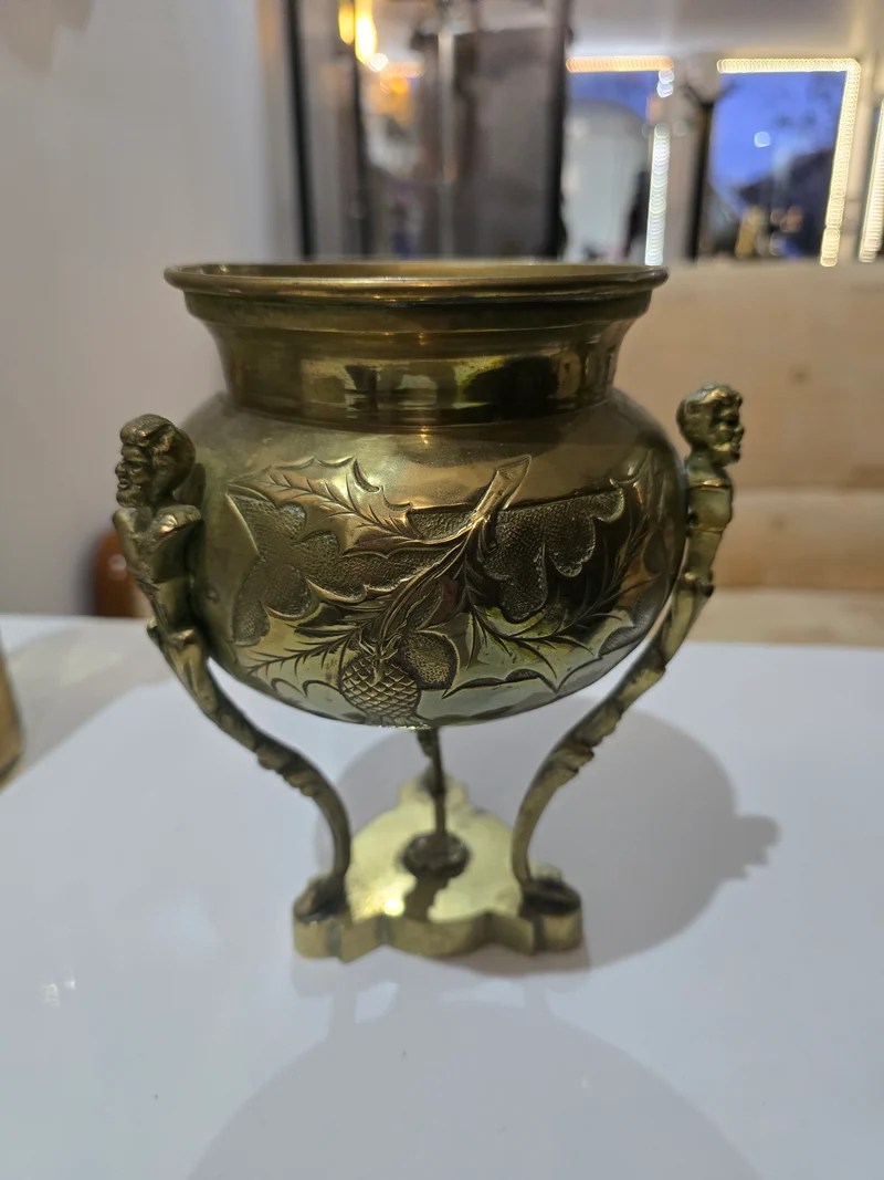 Brûle-parfum / Pot décoratif en laiton signé RAULIN – Style Art Nouveau