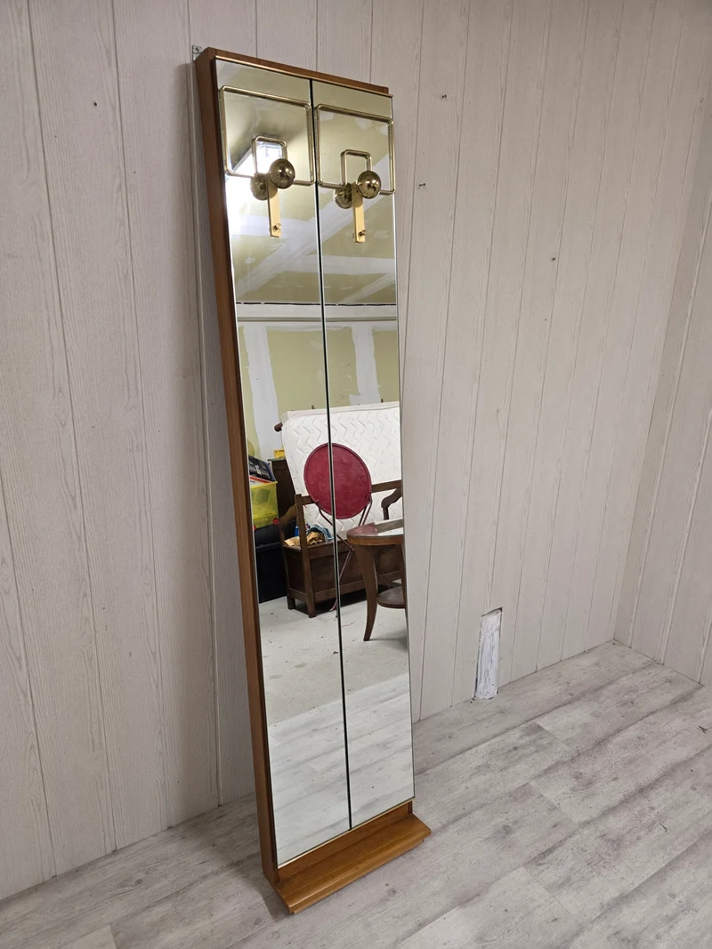 Porte-manteau mural miroir vintage – Laiton & bois – Années 1970