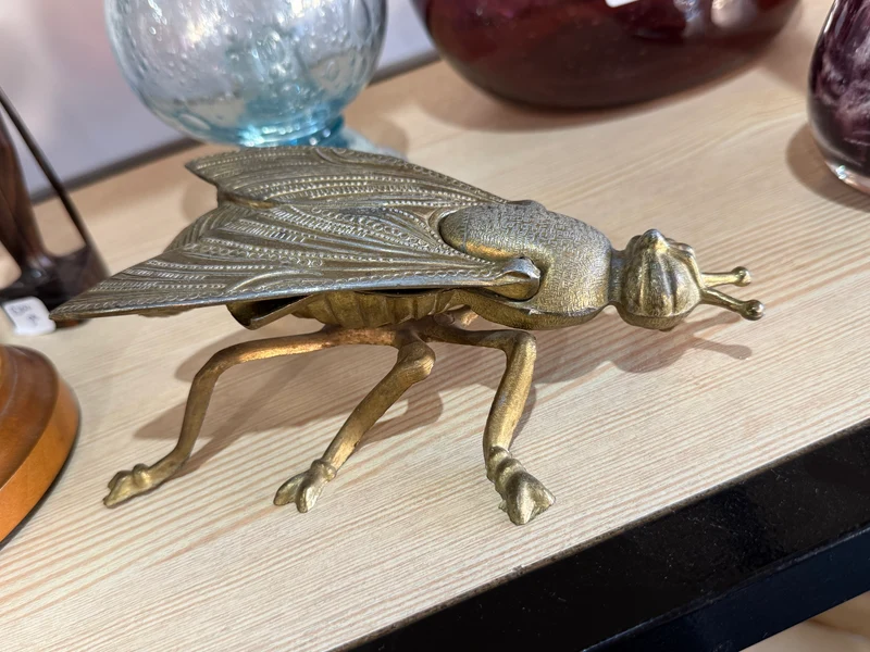 Cendrier / Vide-poche en bronze – Insecte sculpté – Années 1950-1970