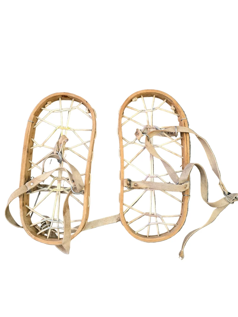 Paire de raquettes à neige vintage Hiverna – Bois et corde tressée – Made in France