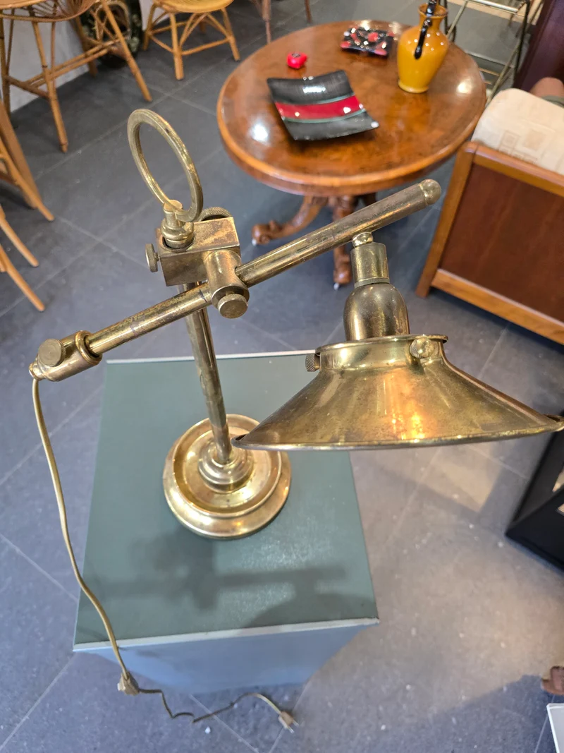 Lampe articulée en laiton ( medecin, ingénieur) Style industriel, 1950