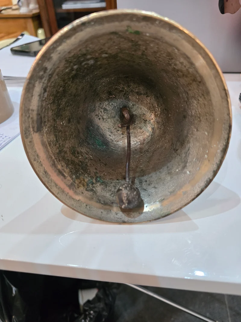 Cloche savoyarde commémorative en bronze – 1879