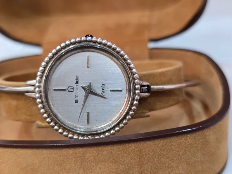 Montre vintage en argent – Michel Herbelin Paris