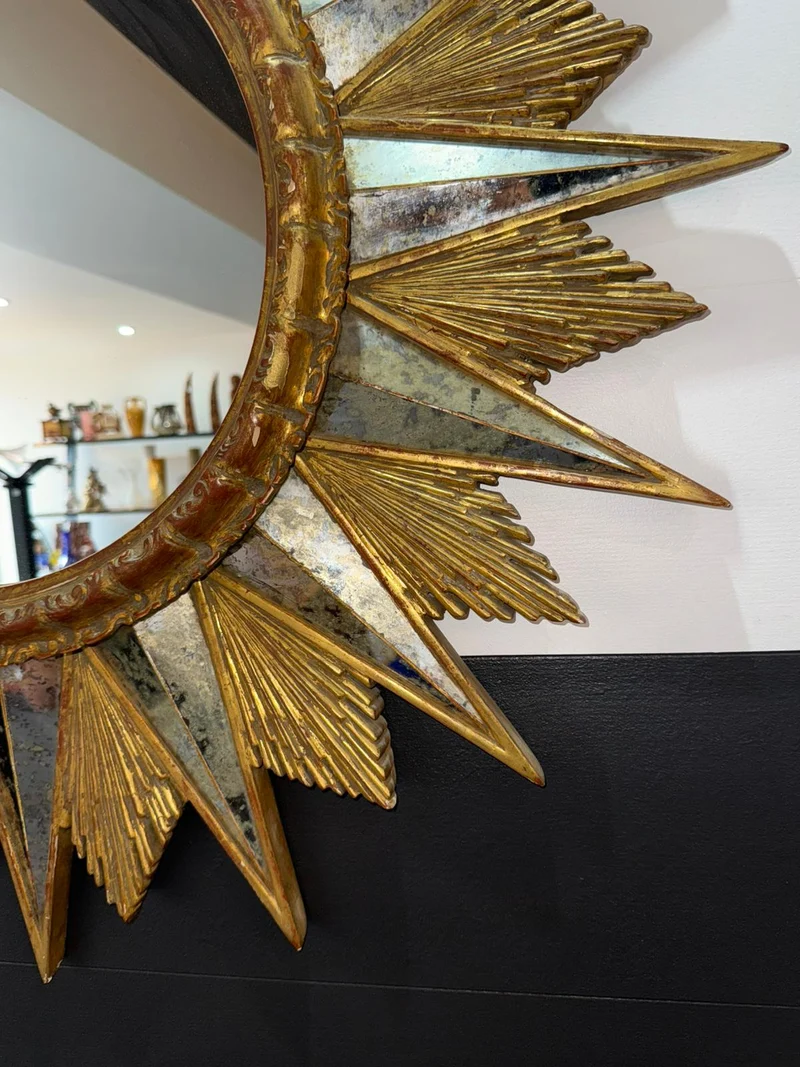 Miroir soleil doré à rayons en bois vintage