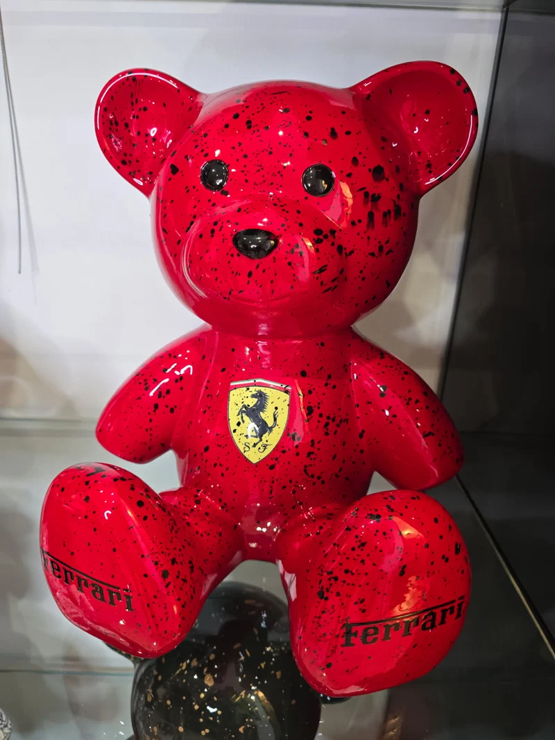 Teddy Bear Ferrari Édition limitée 9/26 – Résine covering – 35 cm