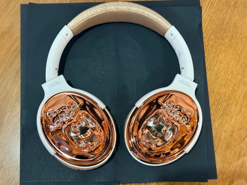 Casque Casque audio Richard Orlinski – Design Gorilla – Édition Collector or rosé/blanc