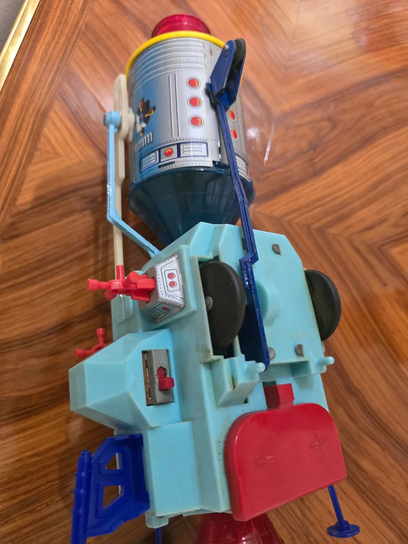 Module spatial Apollo vintage – Jouet en plastique années 70
