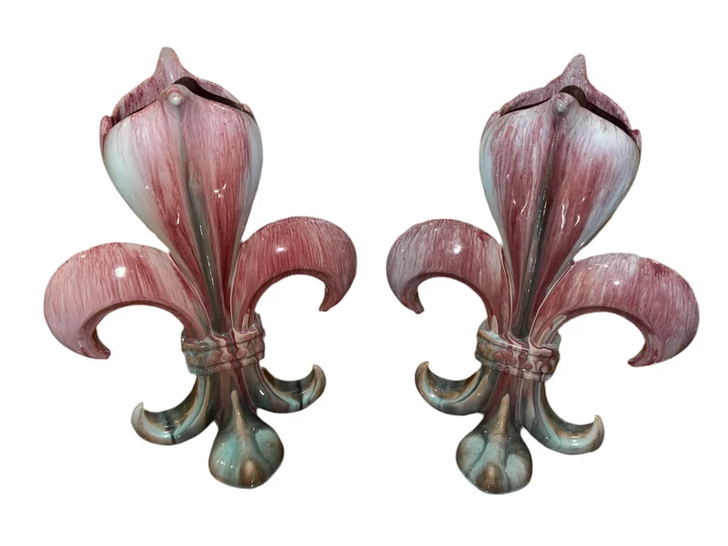 Paire de vase en céramique émaillée – Fleurs de Lys