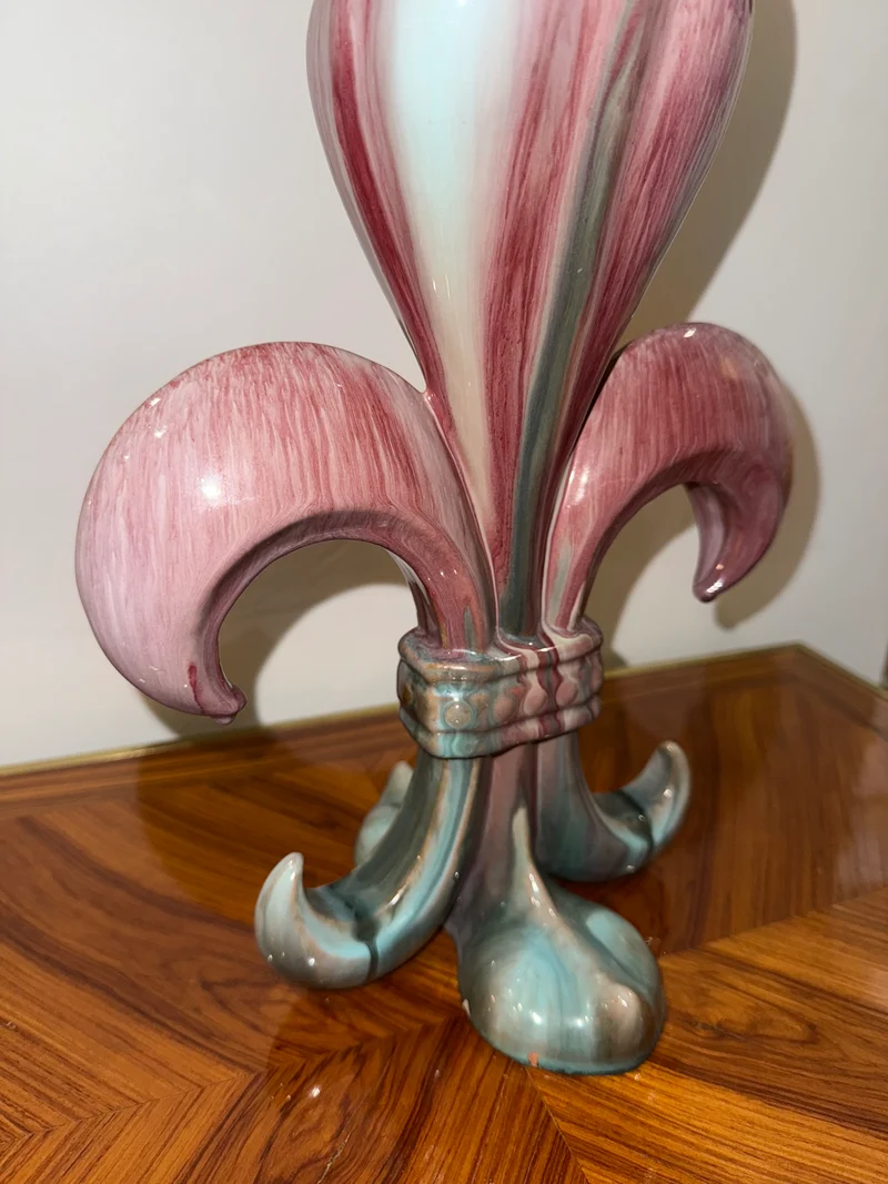 Paire de vase en céramique émaillée – Fleurs de Lys