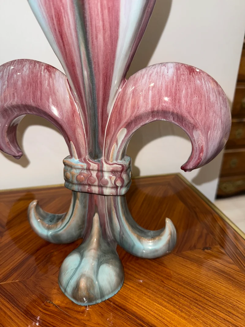 Paire de vase en céramique émaillée – Fleurs de Lys