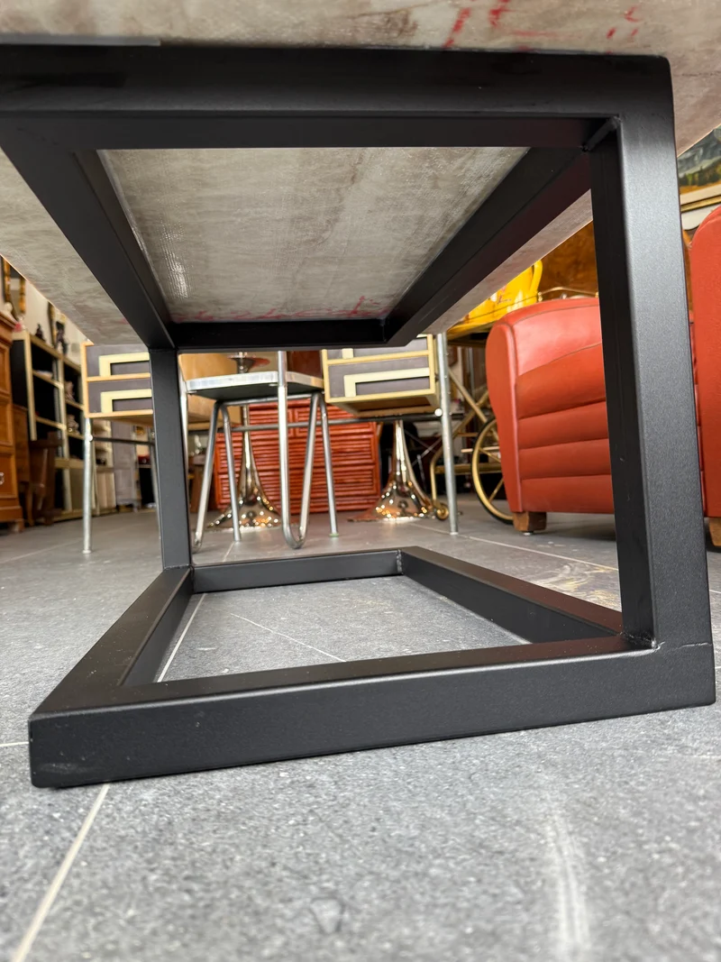 Table basse contemporaine en granite (taj mahal) et métal – Pièce unique d’artisan - 2025