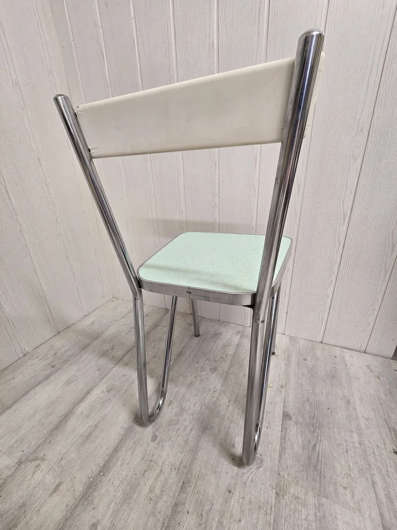 Chaise d’écolier vintage – Design moderniste années 50 – Assise formica vert menthe