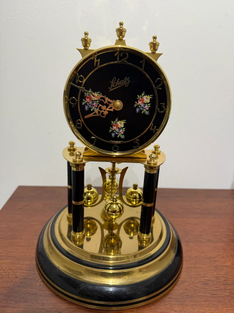 Horloge 400 jours Schatz – Modèle floral – Allemagne – XXe siècle