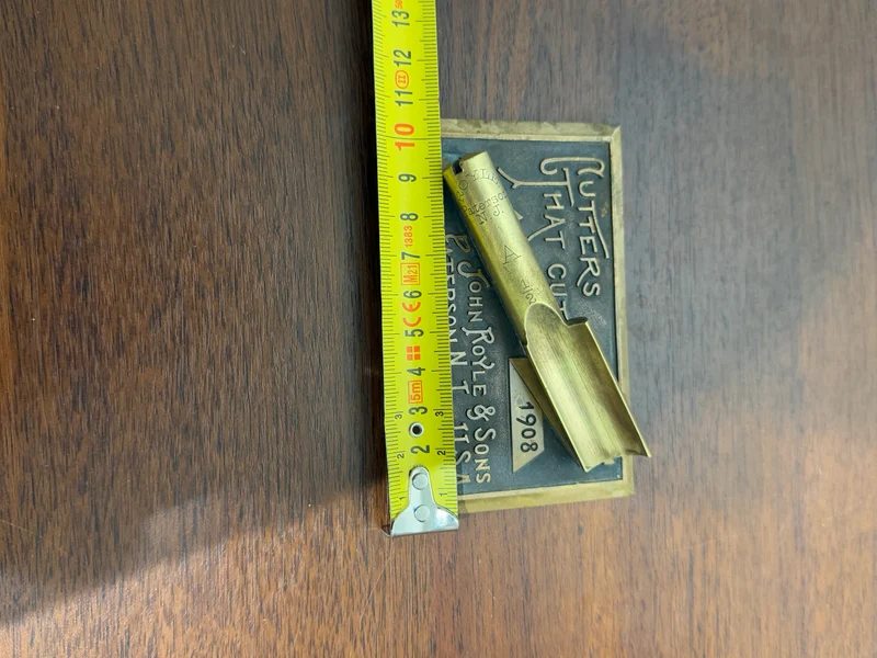 Plaque en laiton “Cutters That Cut” - John Royle & Sons - 1908