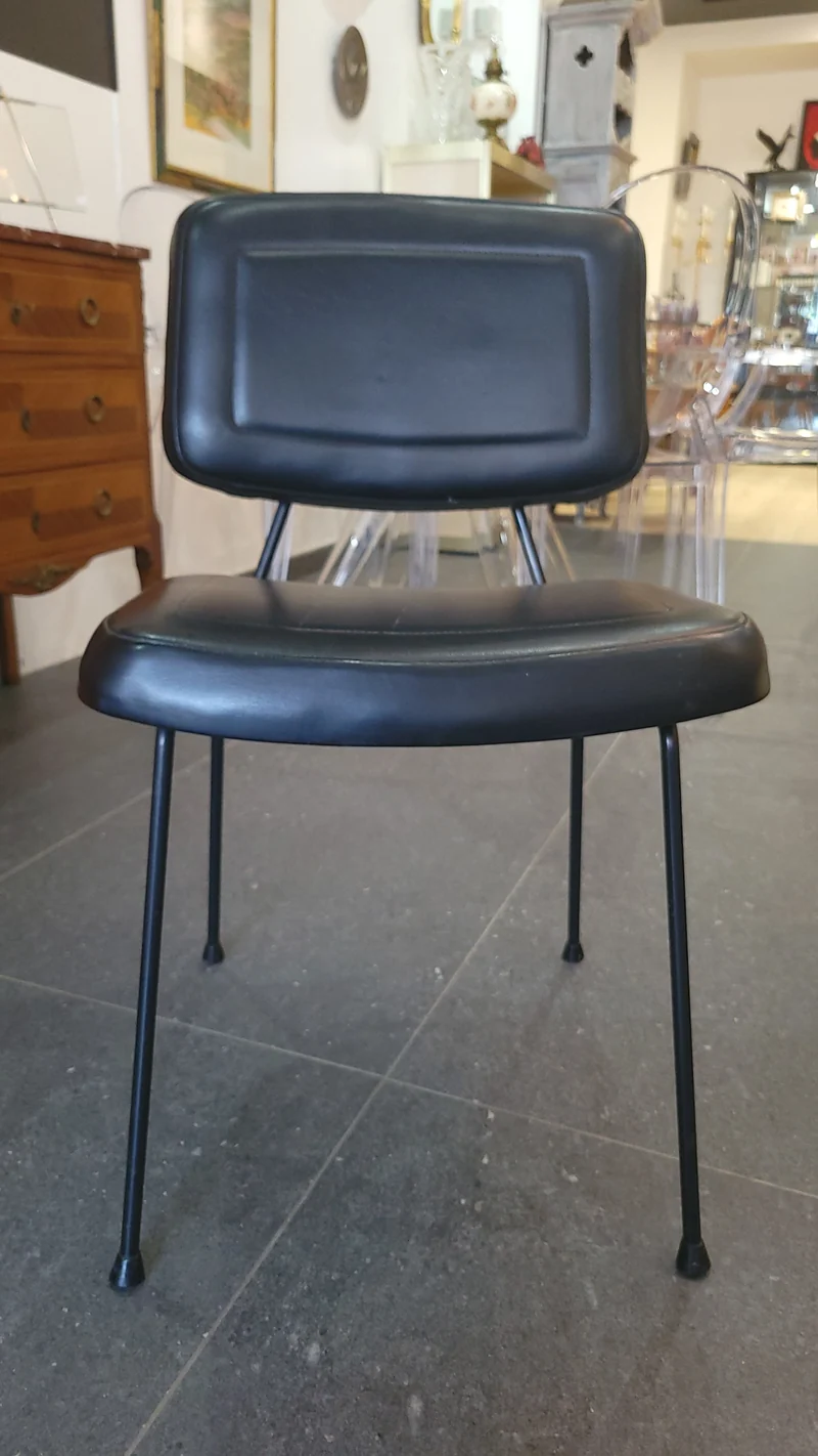 Chaise vintage en cuir noir – modèle 196, Pierre Paulin