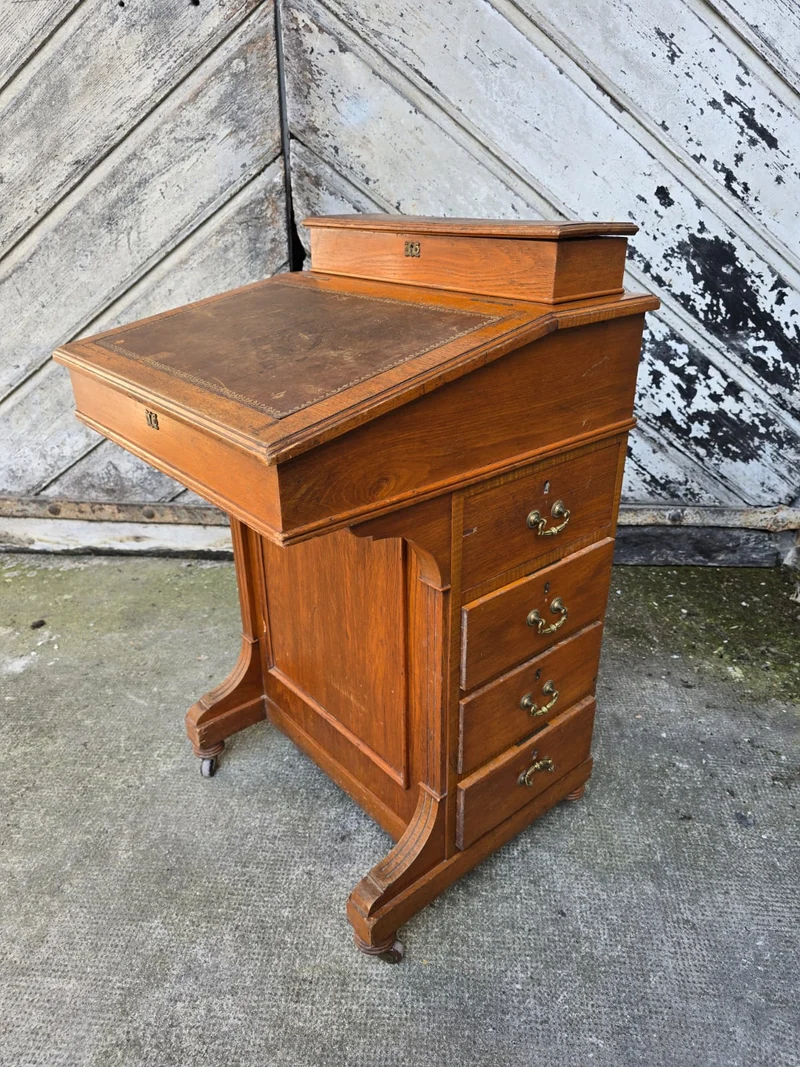 Bureau Davenport ancien en chêne