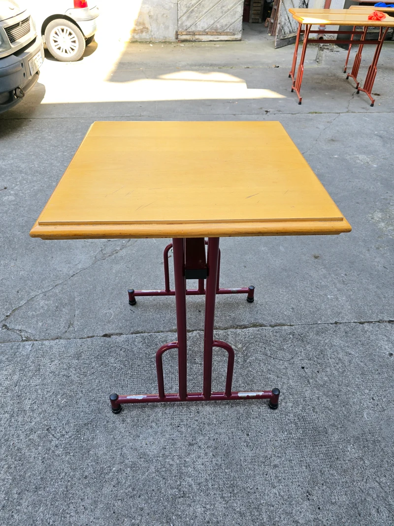 Petite table bistrot d’appoint