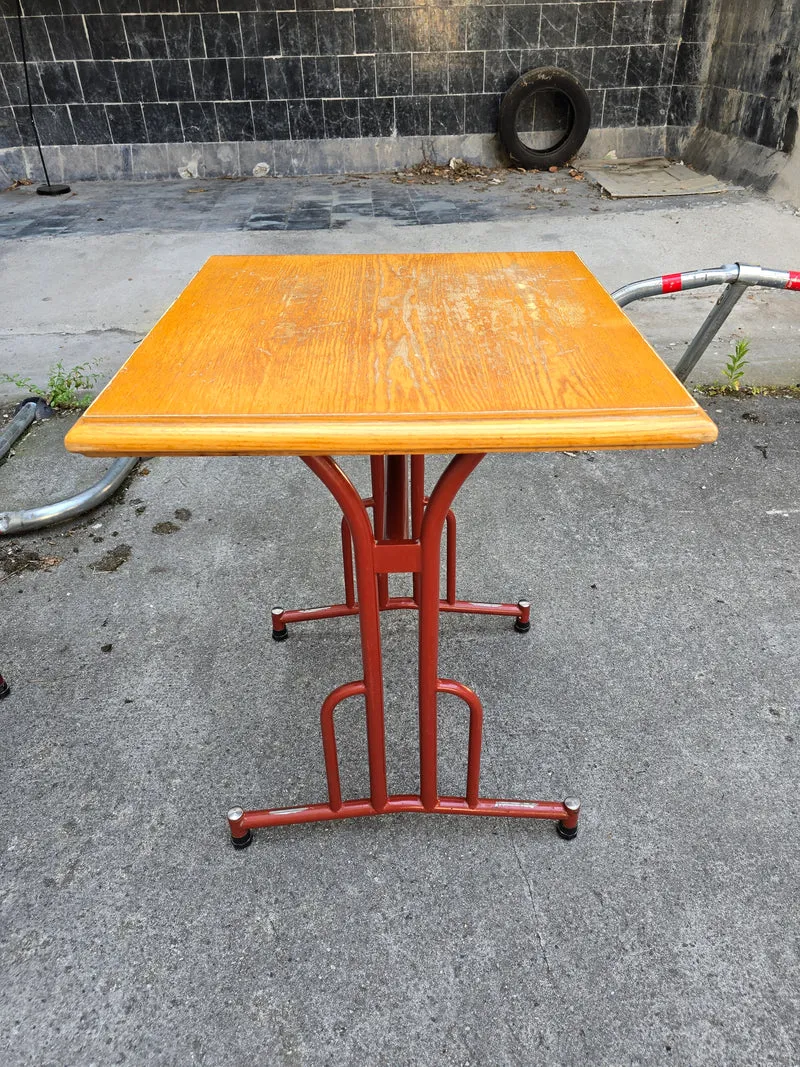 Petite table bistrot d’appoint
