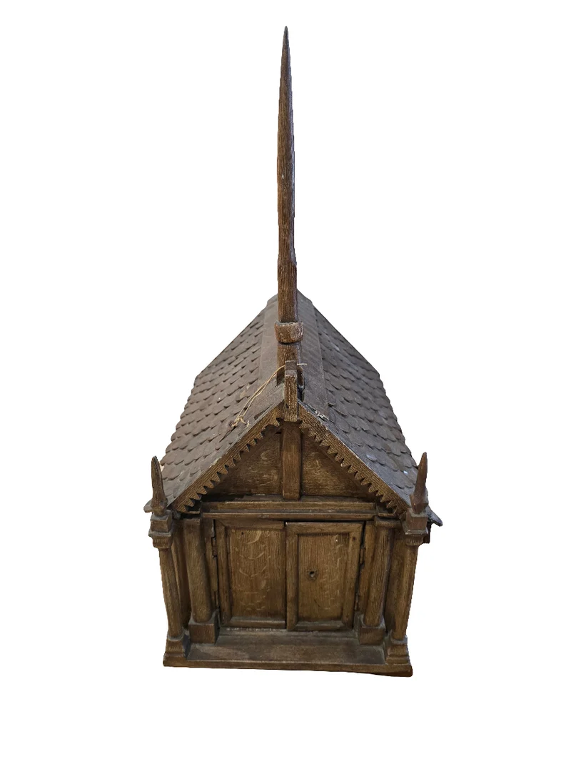 Rare chapelle miniature dite "Isba russe" – Vers 1820-1830 – Fabrication artisanale par un soldat napoléonien