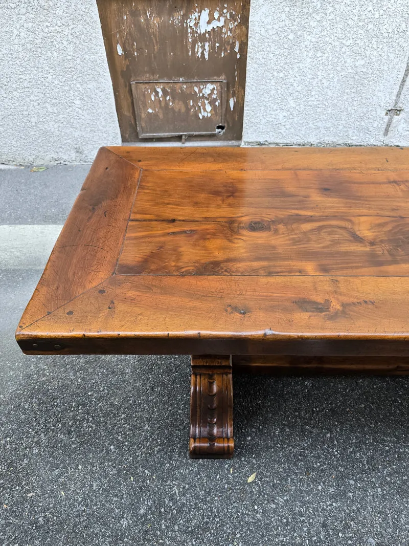 Majestueuse Table Monastère en Noyer massif - XIXe Siècle