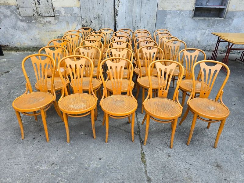 Chaise bistrot vintage