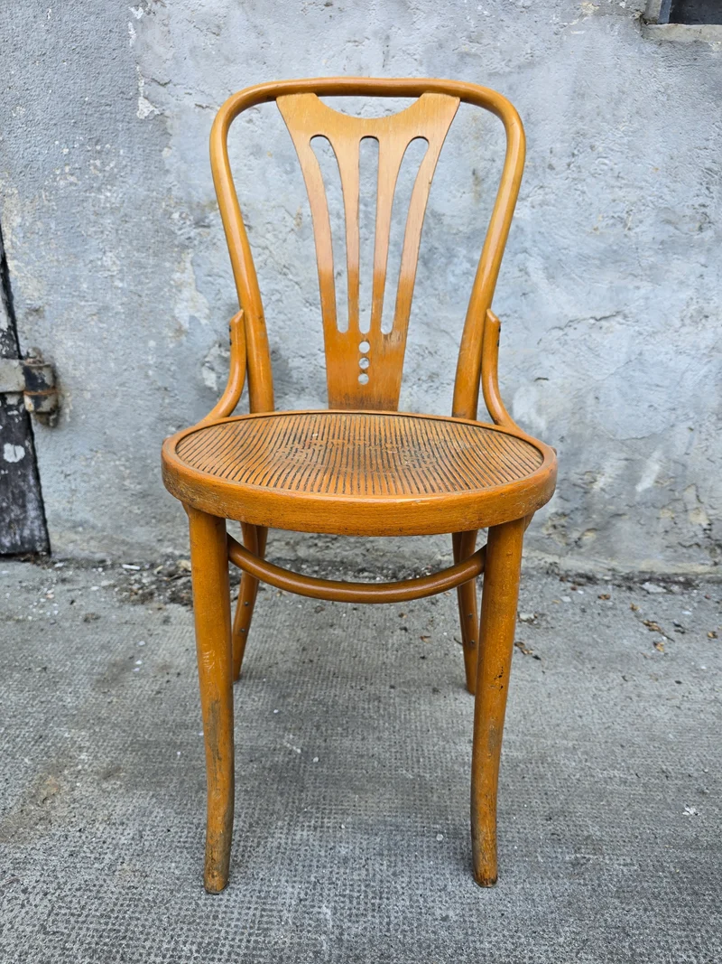 Chaise bistrot vintage
