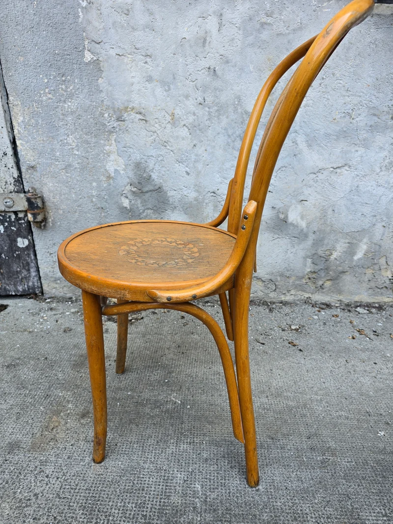 Chaise bistrot vintage