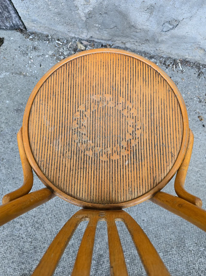Chaise bistrot vintage
