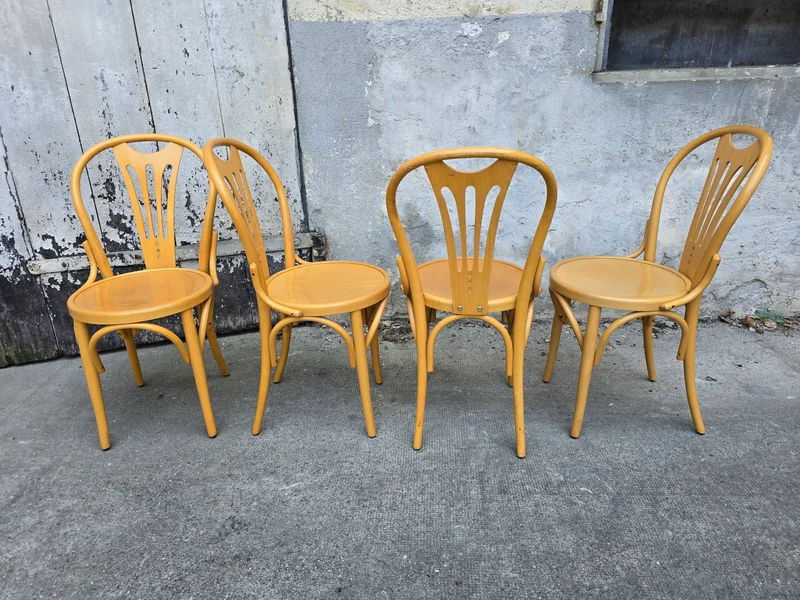 Chaise bistrot en bois cintré- type Thonet