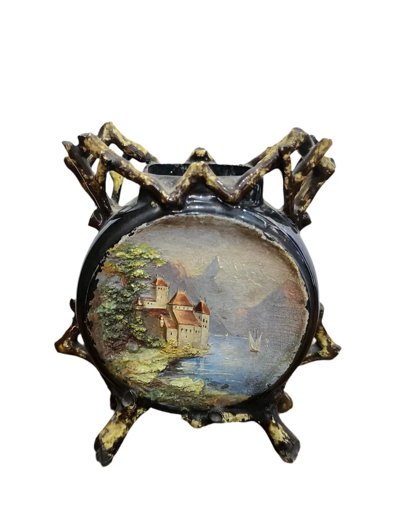 Petit vase décoratif ancien avec peinture de château au bord d’un lac - Circa 1950
