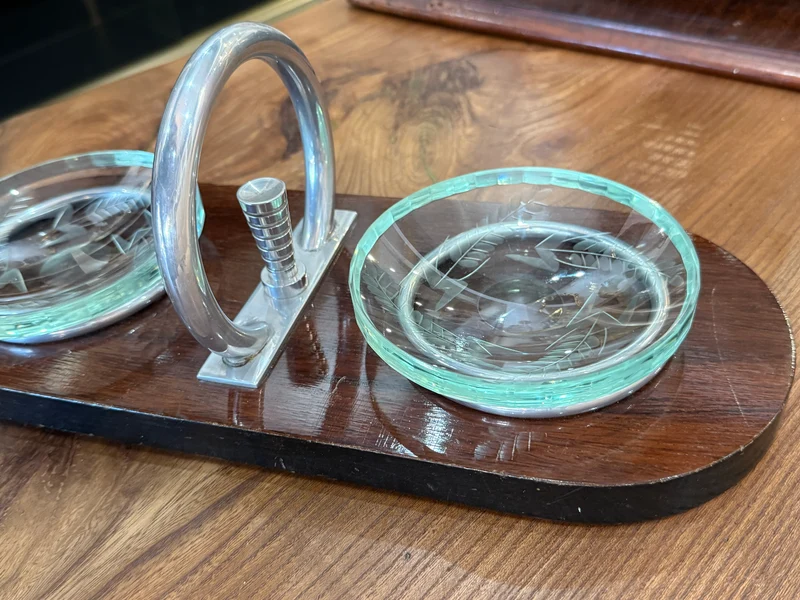Vide-poche Art Déco en bois, verre gravé et métal chromé